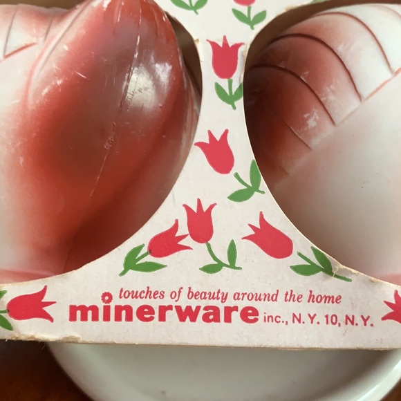 Chick-a- dee salt and pepper shakers made by Minerware Vintage - Picture 4 of 4